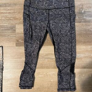 Lululemon Geometric Patterned crop Leggings